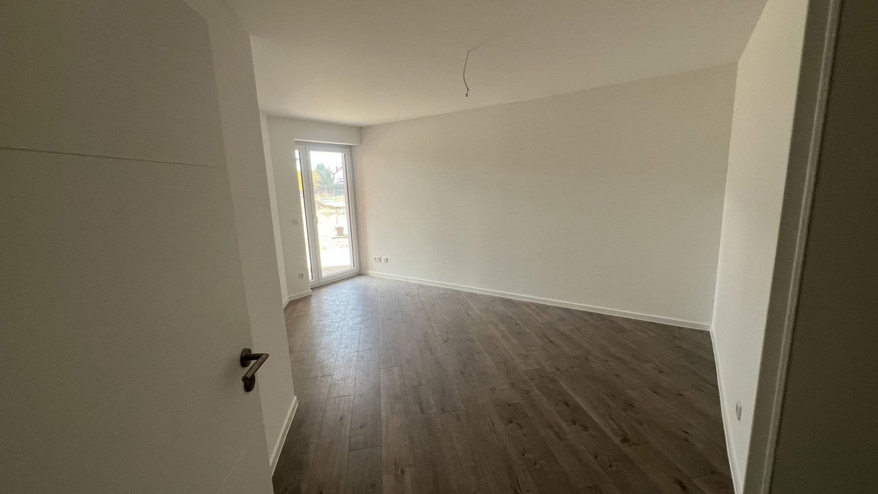 Prenájom bytu 4-izbový 103 m², Ludwigshafen, Porýnie-Falcko Prenájom bytu 4-izbový 103 m², Ludwigshafen, Porýnie-Falcko