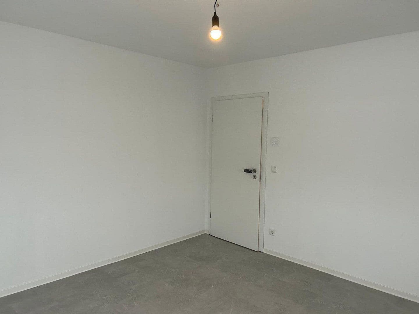 Prenájom domu 124 m², pozemok 459 m², Wehingen, Bádensko-Wurttembersko Prenájom domu 124 m², pozemok 459 m², Wehingen, Bádensko-Wurttembersko
