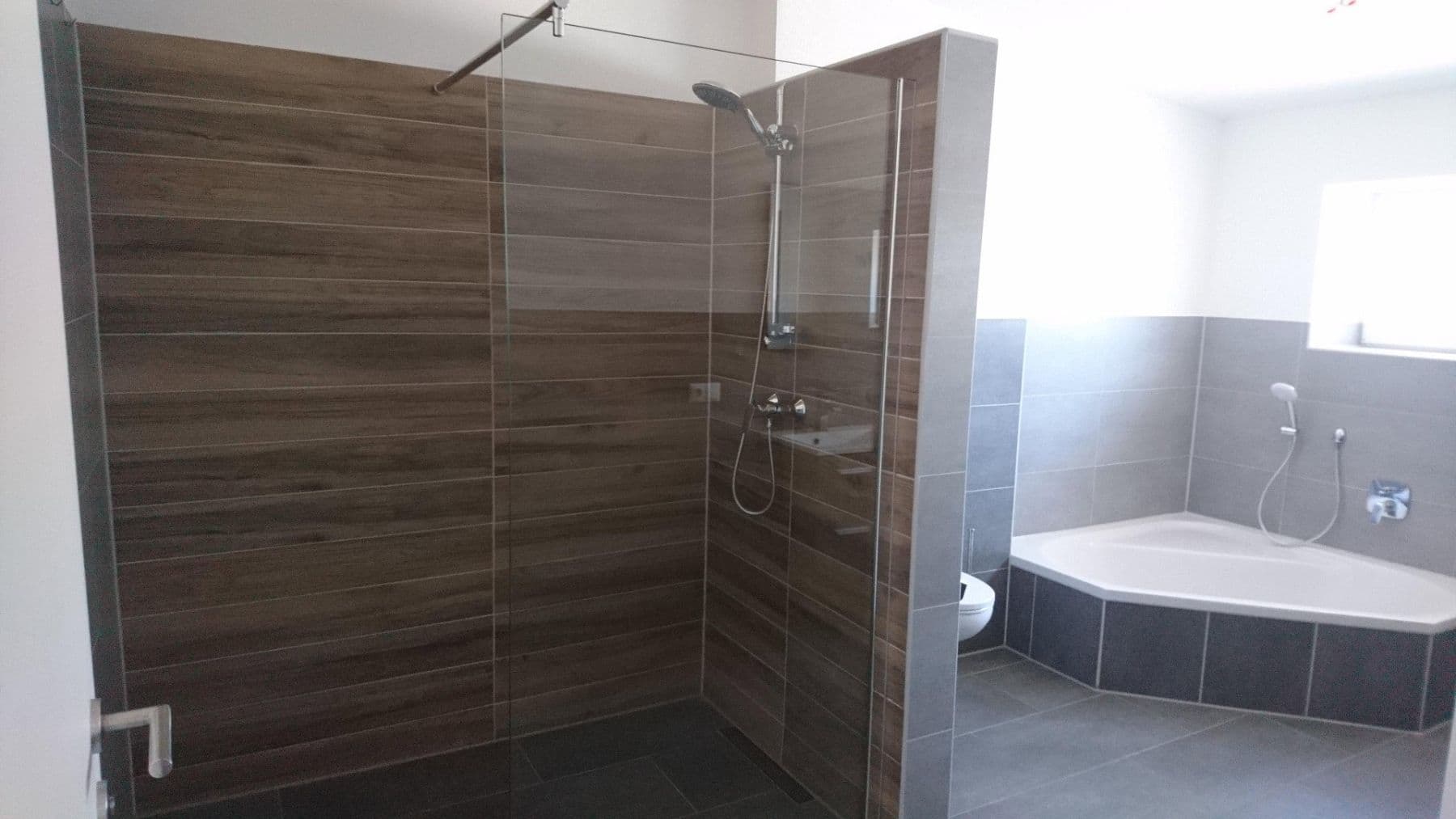 Prenájom domu 120 m², pozemok 150 m², Fichtenweg 11 b, Hochburg-Ach, Horné Rakúsko Prenájom domu 120 m², pozemok 150 m², Fichtenweg 11 b, Hochburg-Ach, Horné Rakúsko