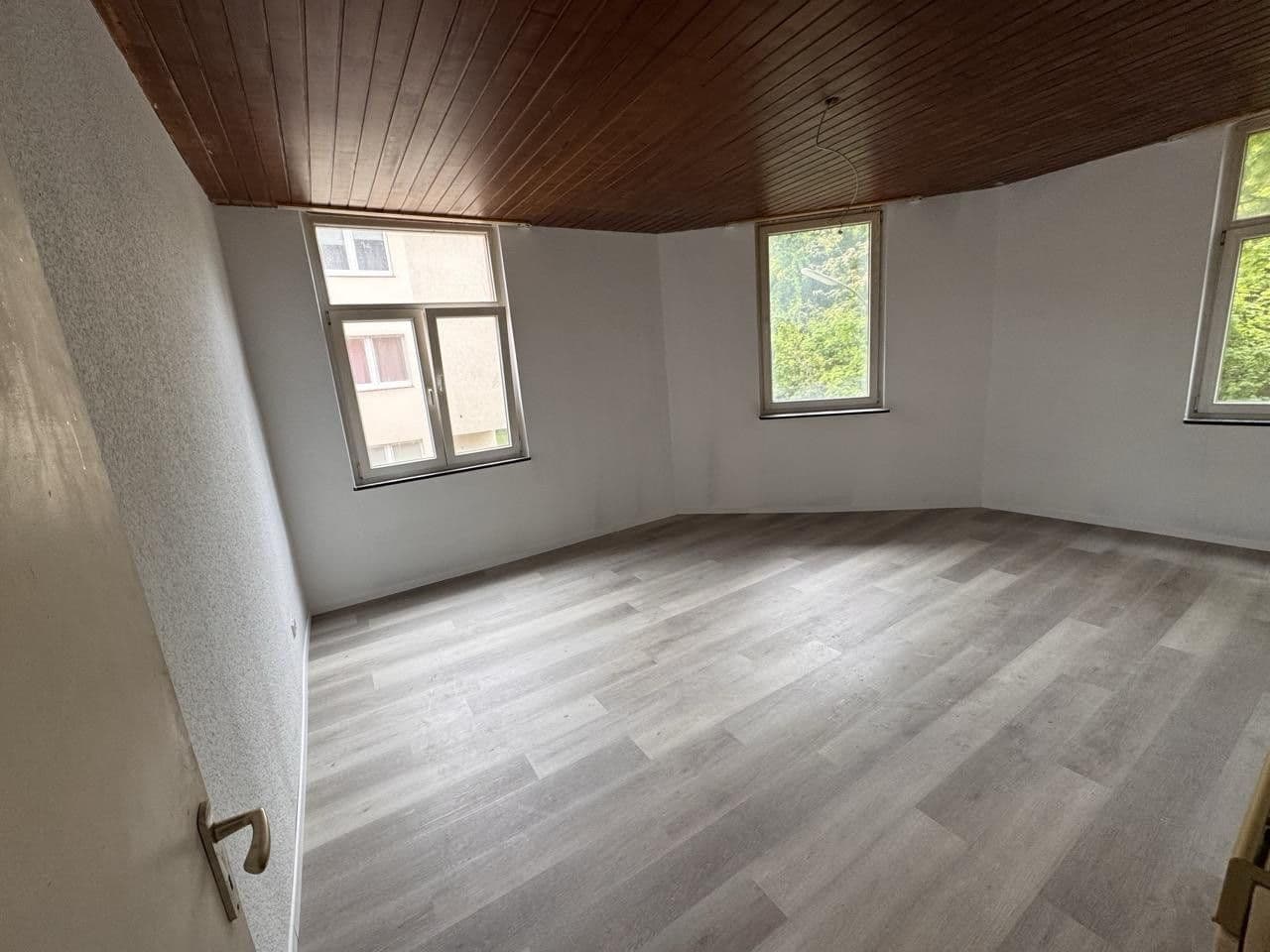 Prenájom bytu 3-izbový 72 m², Dammstr. 17, Pforzheim, Bádensko-Wurttembersko Prenájom bytu 3-izbový 72 m², Dammstr. 17, Pforzheim, Bádensko-Wurttembersko