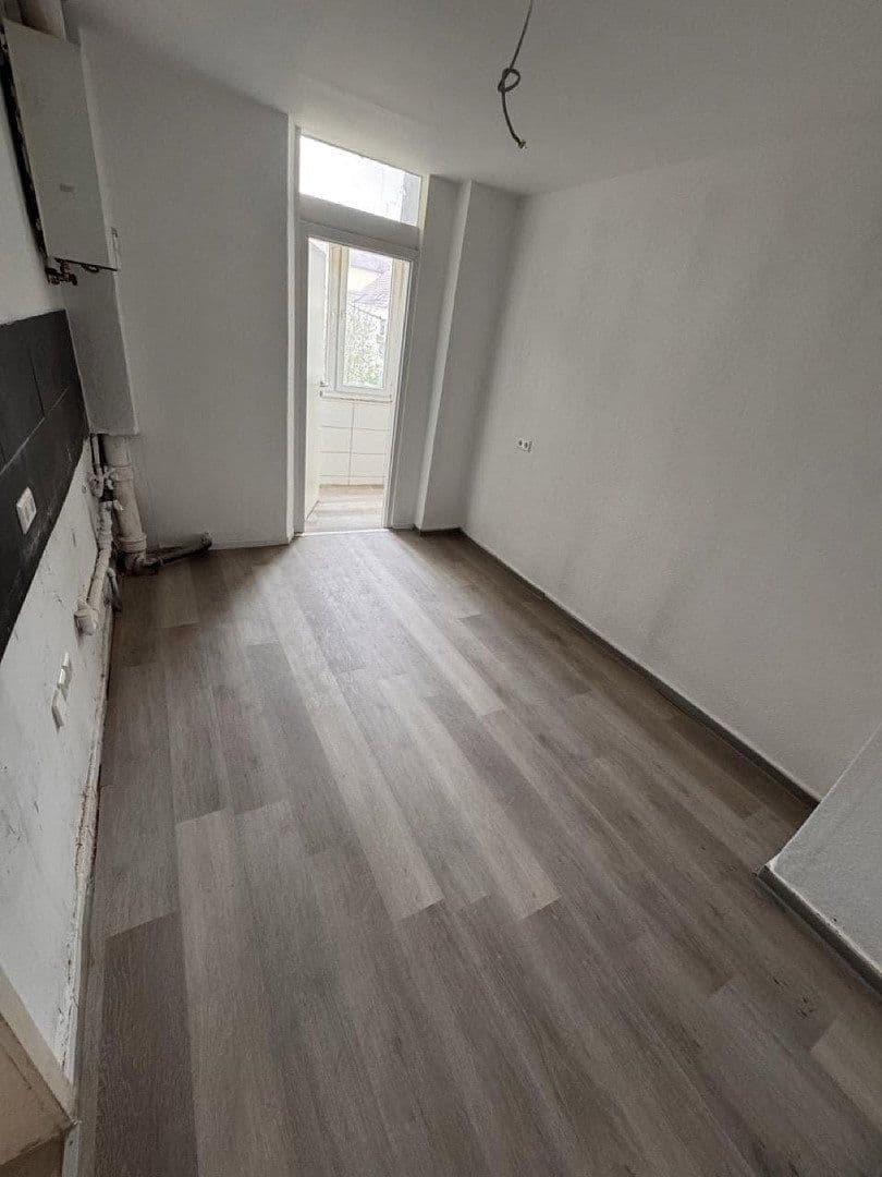 Prenájom bytu 3-izbový 72 m², Dammstr. 17, Pforzheim, Bádensko-Wurttembersko Prenájom bytu 3-izbový 72 m², Dammstr. 17, Pforzheim, Bádensko-Wurttembersko
