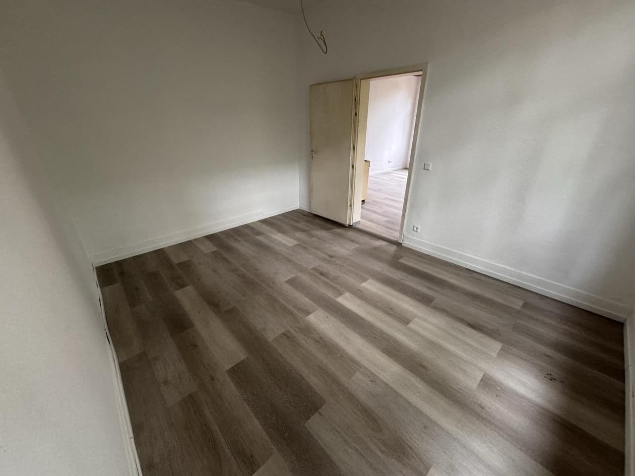 Prenájom bytu 3-izbový 72 m², Dammstr. 17, Pforzheim, Bádensko-Wurttembersko Prenájom bytu 3-izbový 72 m², Dammstr. 17, Pforzheim, Bádensko-Wurttembersko