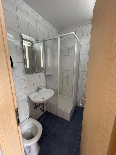 Prenájom bytu 1-izbový 24 m², Mainz, Porýnie-Falcko Prenájom bytu 1-izbový 24 m², Mainz, Porýnie-Falcko