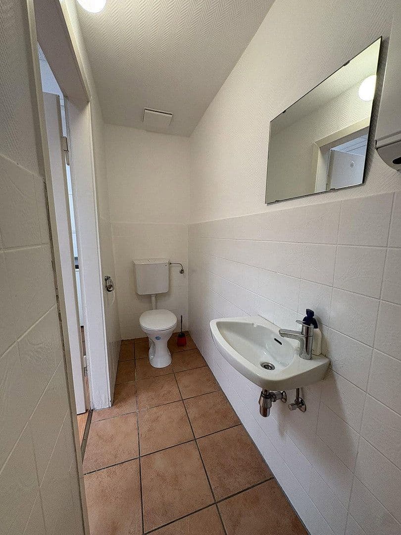 Prenájom kancelárie 80 m², Köln, Severné Porýnie - Westfálsko Prenájom kancelárie 80 m², Köln, Severné Porýnie - Westfálsko