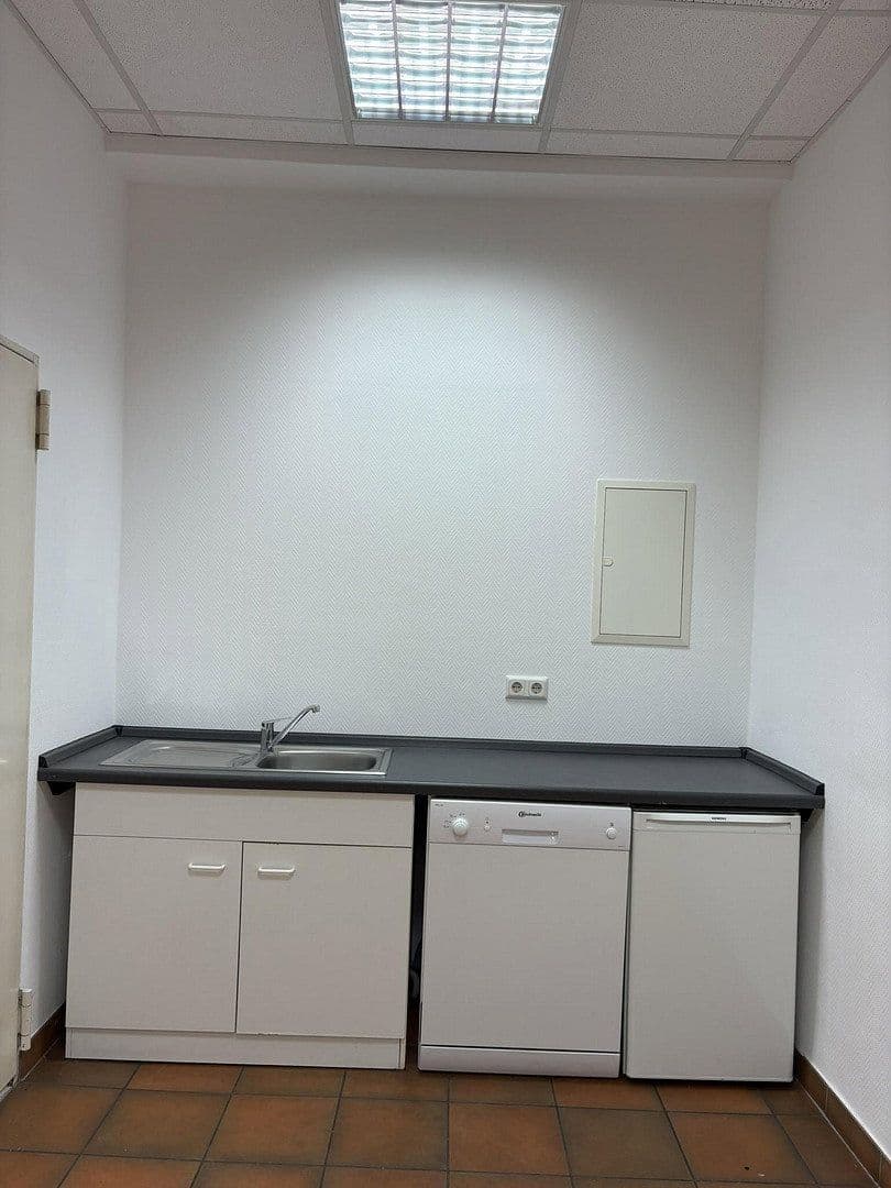 Prenájom kancelárie 80 m², Köln, Severné Porýnie - Westfálsko Prenájom kancelárie 80 m², Köln, Severné Porýnie - Westfálsko