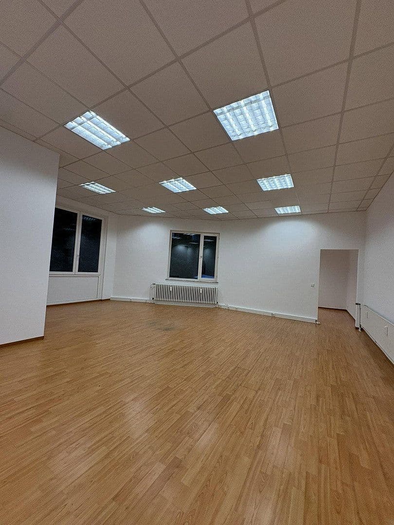 Prenájom kancelárie 80 m², Köln, Severné Porýnie - Westfálsko Prenájom kancelárie 80 m², Köln, Severné Porýnie - Westfálsko