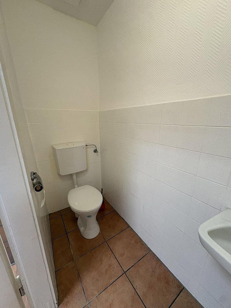 Prenájom kancelárie 80 m², Köln, Severné Porýnie - Westfálsko Prenájom kancelárie 80 m², Köln, Severné Porýnie - Westfálsko