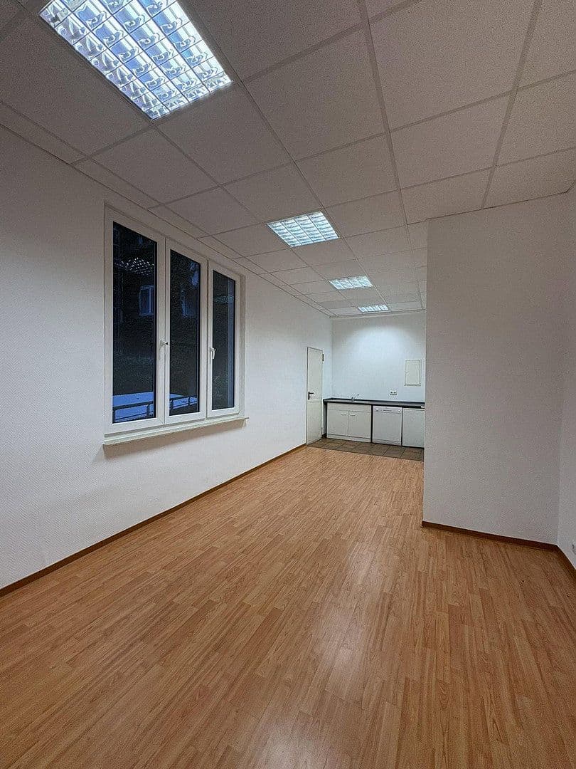 Prenájom kancelárie 80 m², Köln, Severné Porýnie - Westfálsko Prenájom kancelárie 80 m², Köln, Severné Porýnie - Westfálsko