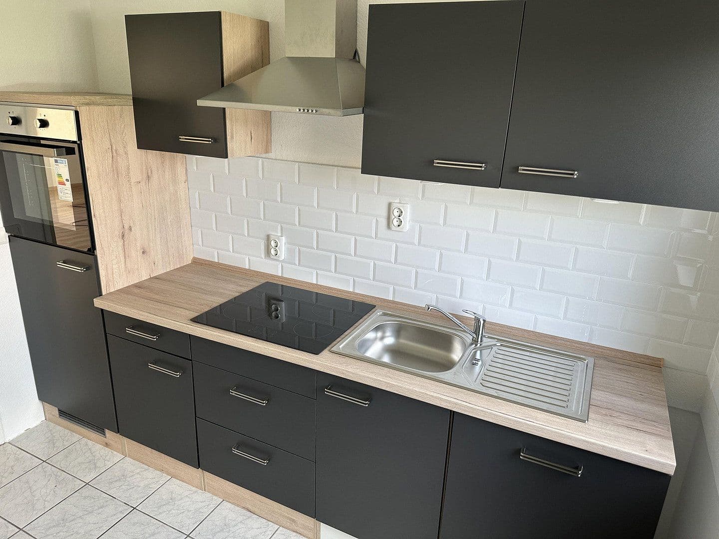 Prenájom bytu 3-izbový 65 m², Leipzigerstr 5, Herborn, Hesensko Prenájom bytu 3-izbový 65 m², Leipzigerstr 5, Herborn, Hesensko