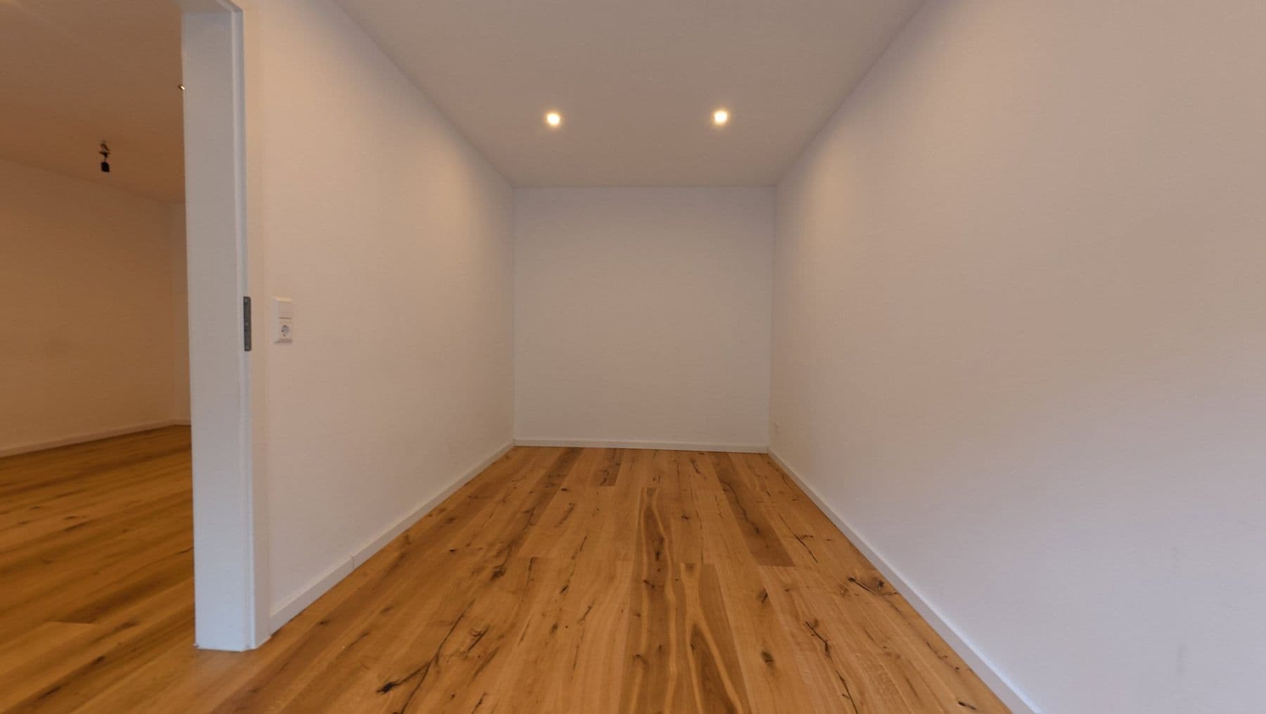 Prenájom bytu 3-izbový 68 m², Otto-Hahn-Platz 3, Heidelberg, Bádensko-Wurttembersko Prenájom bytu 3-izbový 68 m², Otto-Hahn-Platz 3, Heidelberg, Bádensko-Wurttembersko