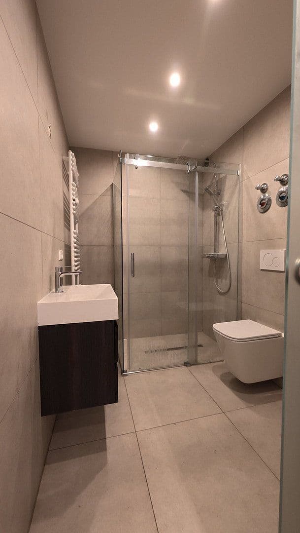 Prenájom bytu 3-izbový 68 m², Otto-Hahn-Platz 3, Heidelberg, Bádensko-Wurttembersko Prenájom bytu 3-izbový 68 m², Otto-Hahn-Platz 3, Heidelberg, Bádensko-Wurttembersko