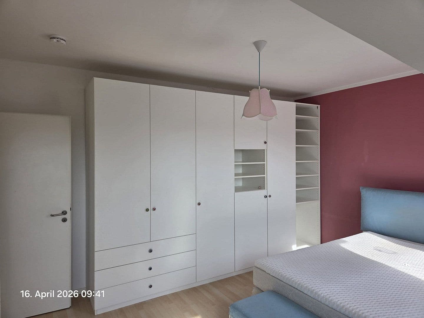 Prenájom bytu 4-izbový 126 m², Berlin, Berlín Prenájom bytu 4-izbový 126 m², Berlin, Berlín