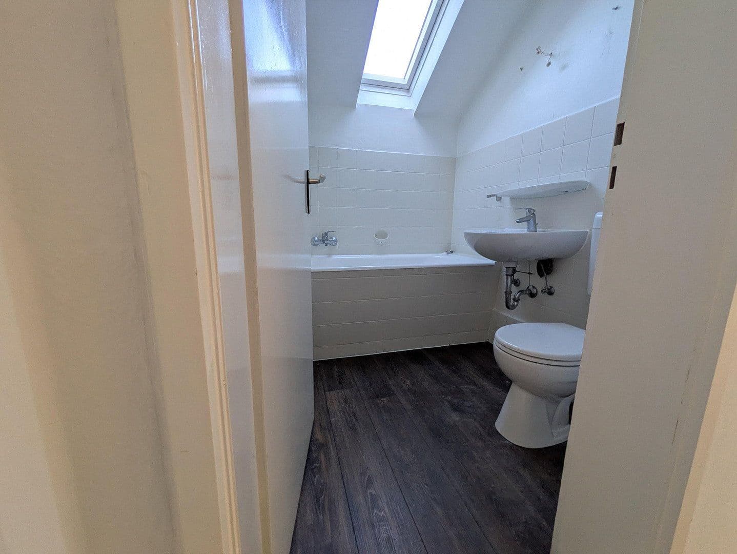 Prenájom bytu 1-izbový 40 m², Lindlar, Severné Porýnie - Westfálsko Prenájom bytu 1-izbový 40 m², Lindlar, Severné Porýnie - Westfálsko