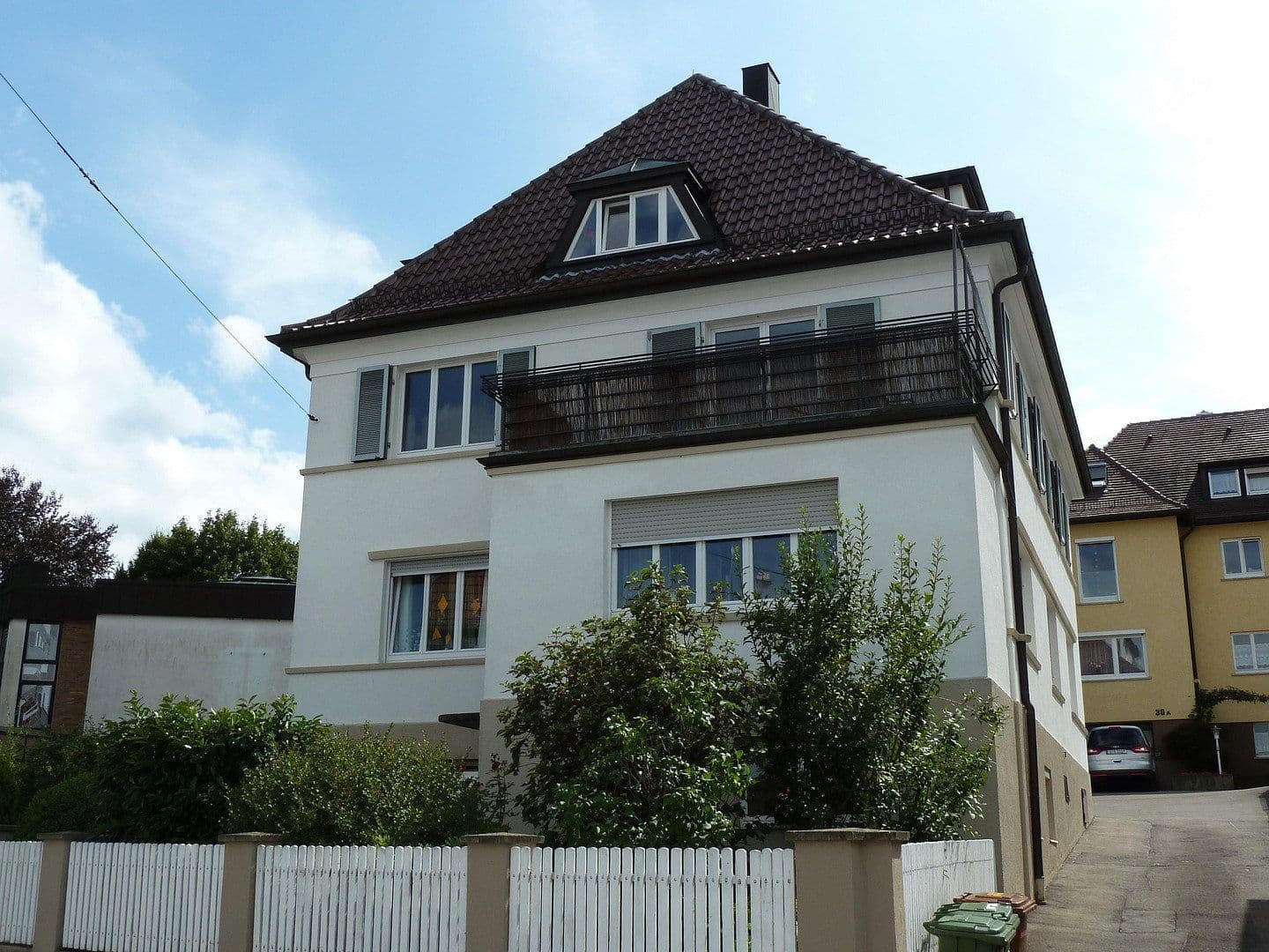 Prenájom bytu 4-izbový 110 m², Brahmsweg 32, Stuttgart, Bádensko-Wurttembersko Prenájom bytu 4-izbový 110 m², Brahmsweg 32, Stuttgart, Bádensko-Wurttembersko