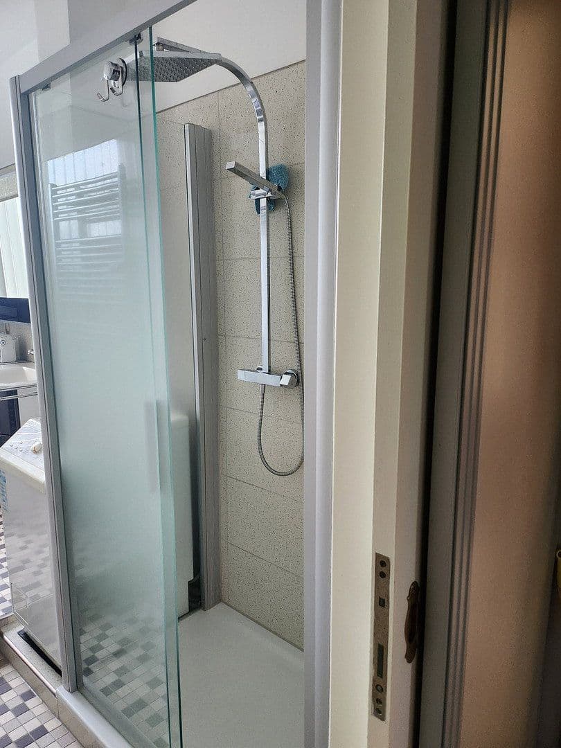 Predaj bytu 7-izbový 183 m², Berlin, Berlín Predaj bytu 7-izbový 183 m², Berlin, Berlín