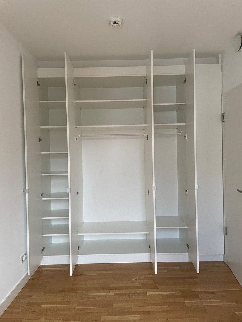 Prenájom bytu 2-izbový 52 m², Frankfurt, Hesensko Prenájom bytu 2-izbový 52 m², Frankfurt, Hesensko