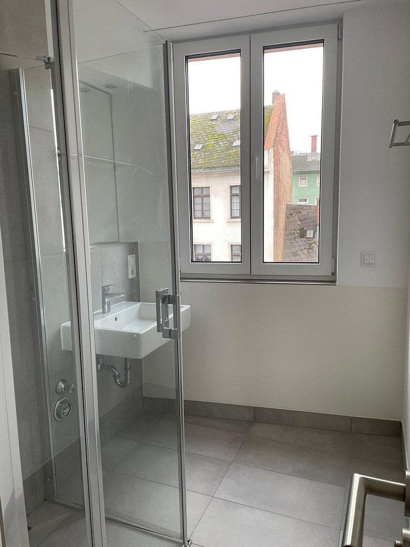 Prenájom bytu 2-izbový 52 m², Frankfurt, Hesensko Prenájom bytu 2-izbový 52 m², Frankfurt, Hesensko