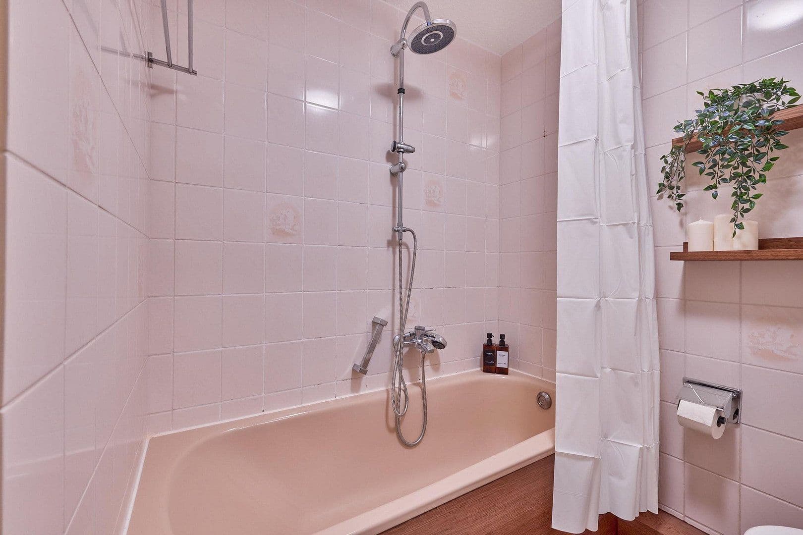 Prenájom bytu 1-izbový 43 m², Kurt-Schumacher-Straße 32, Kaiserslautern, Porýnie-Falcko Prenájom bytu 1-izbový 43 m², Kurt-Schumacher-Straße 32, Kaiserslautern, Porýnie-Falcko