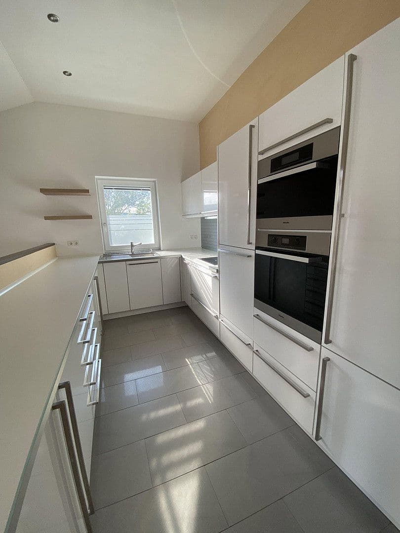 Prenájom bytu 3-izbový 80 m², Merianstr. 1a, Ingolstadt, Bavorsko Prenájom bytu 3-izbový 80 m², Merianstr. 1a, Ingolstadt, Bavorsko