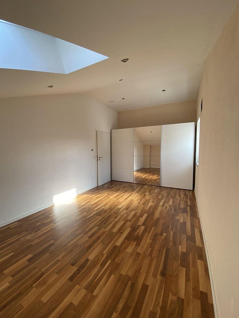 Prenájom bytu 3-izbový 80 m², Merianstr. 1a, Ingolstadt, Bavorsko Prenájom bytu 3-izbový 80 m², Merianstr. 1a, Ingolstadt, Bavorsko