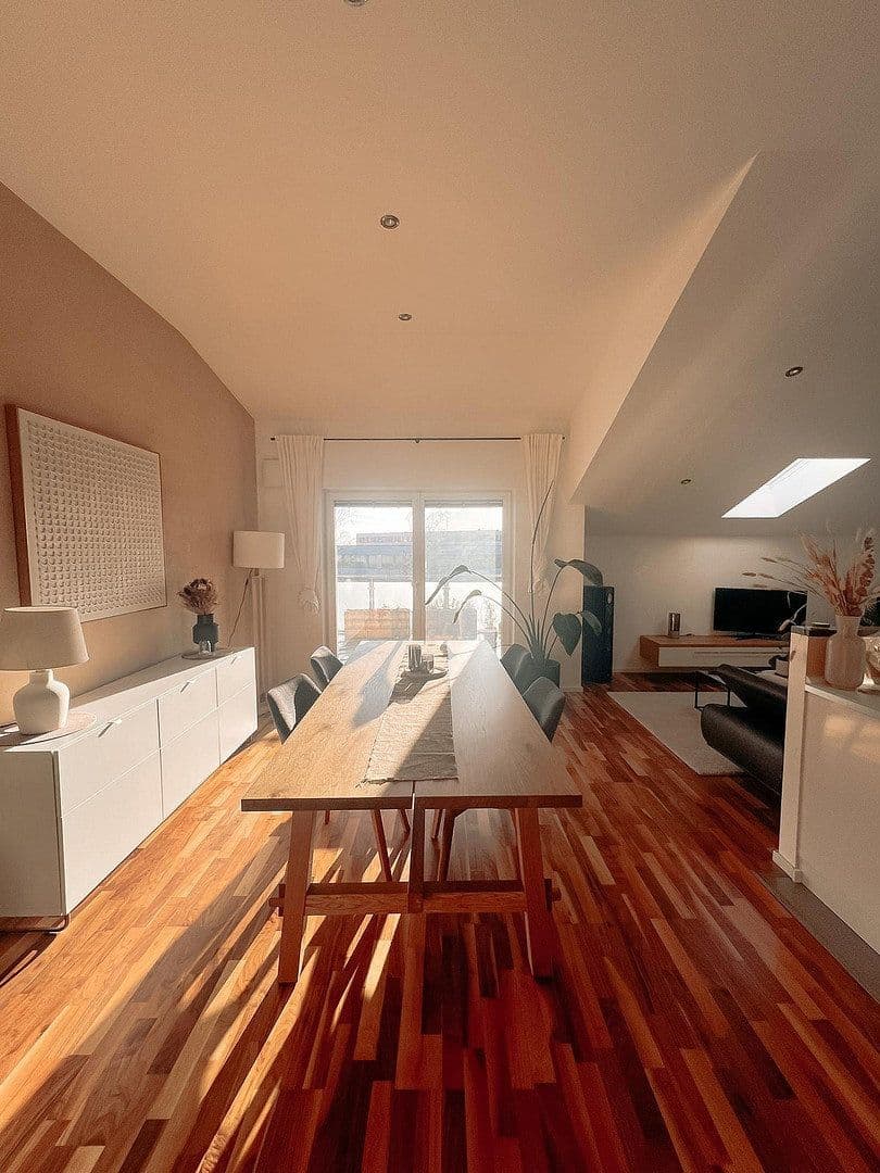 Prenájom bytu 3-izbový 80 m², Merianstr. 1a, Ingolstadt, Bavorsko Prenájom bytu 3-izbový 80 m², Merianstr. 1a, Ingolstadt, Bavorsko