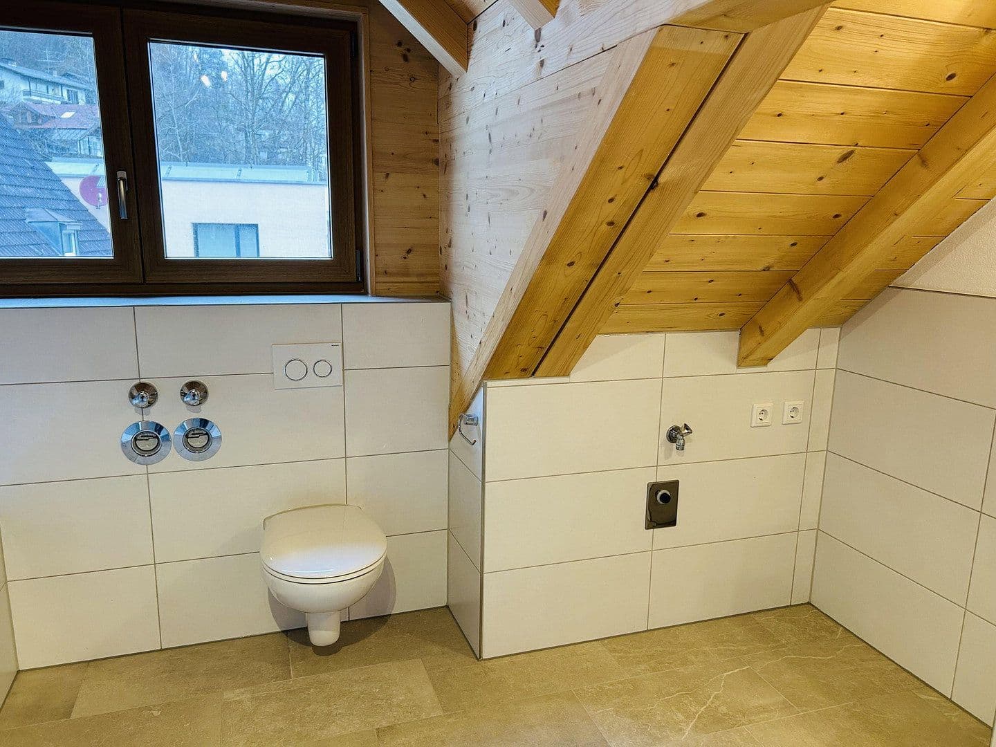 Prenájom bytu 3-izbový 81 m², Wolfratshausen, Bavorsko Prenájom bytu 3-izbový 81 m², Wolfratshausen, Bavorsko