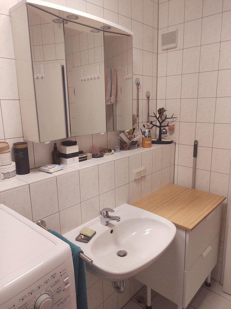 Prenájom bytu 1-izbový 45 m², Zur Aktien 6, Ilmenau, Durínsko Prenájom bytu 1-izbový 45 m², Zur Aktien 6, Ilmenau, Durínsko