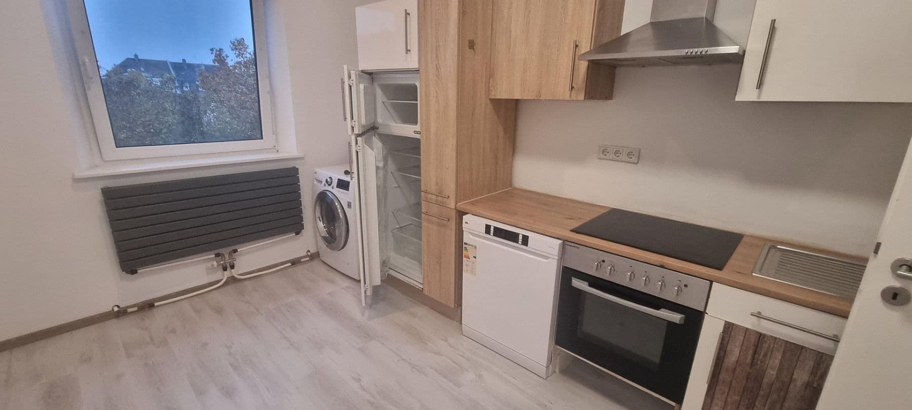 Prenájom bytu 3-izbový 76 m², Ingolstadt, Bavorsko Prenájom bytu 3-izbový 76 m², Ingolstadt, Bavorsko