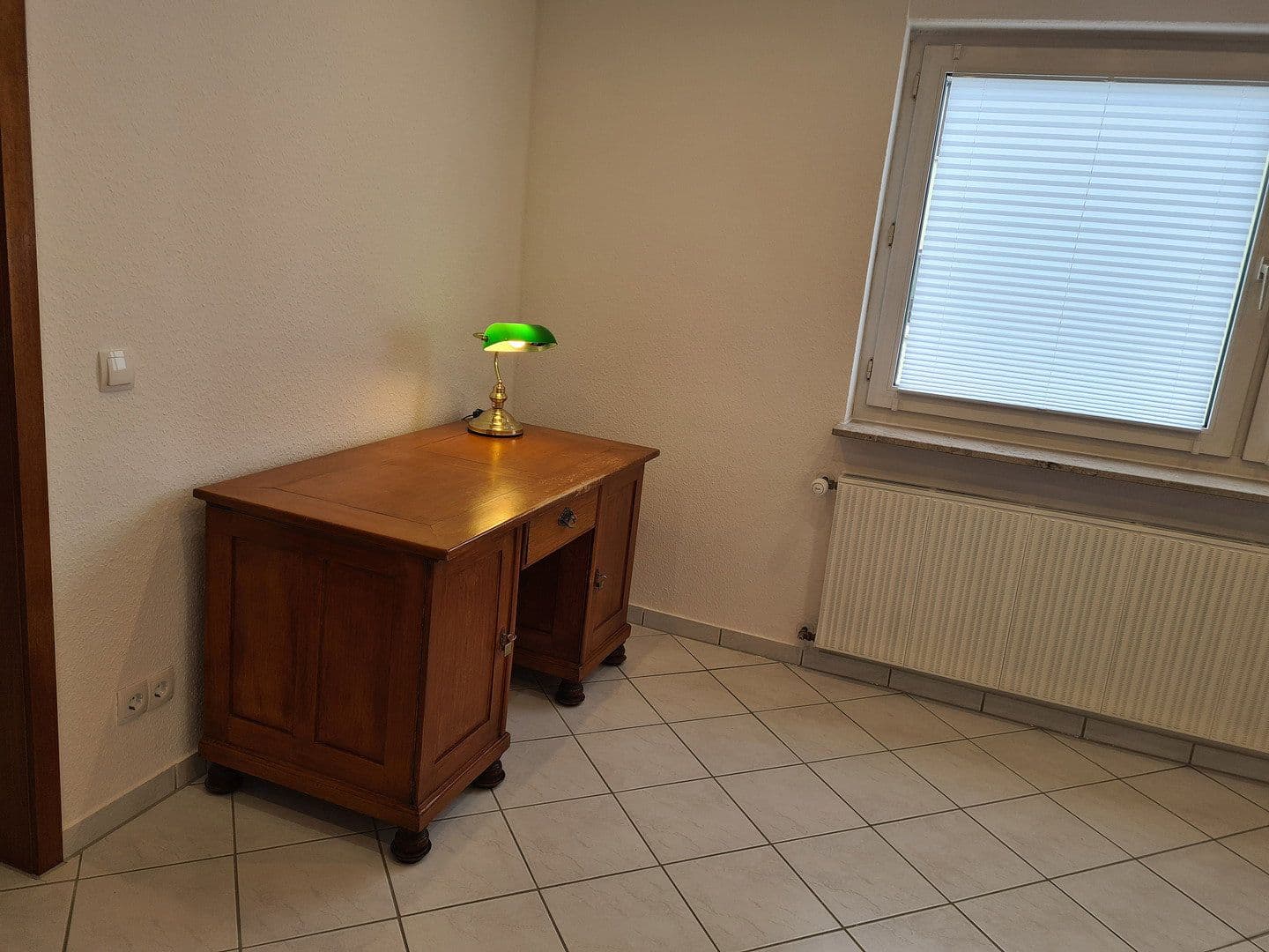Prenájom bytu 4-izbový 115 m², Fellbach, Bádensko-Wurttembersko Prenájom bytu 4-izbový 115 m², Fellbach, Bádensko-Wurttembersko