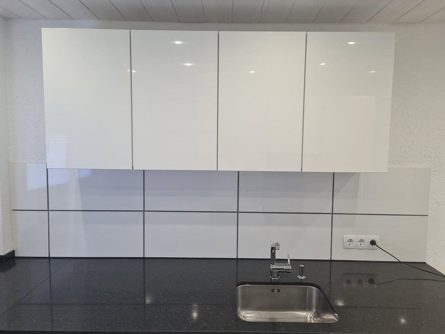 Prenájom bytu 4-izbový 115 m², Fellbach, Bádensko-Wurttembersko Prenájom bytu 4-izbový 115 m², Fellbach, Bádensko-Wurttembersko