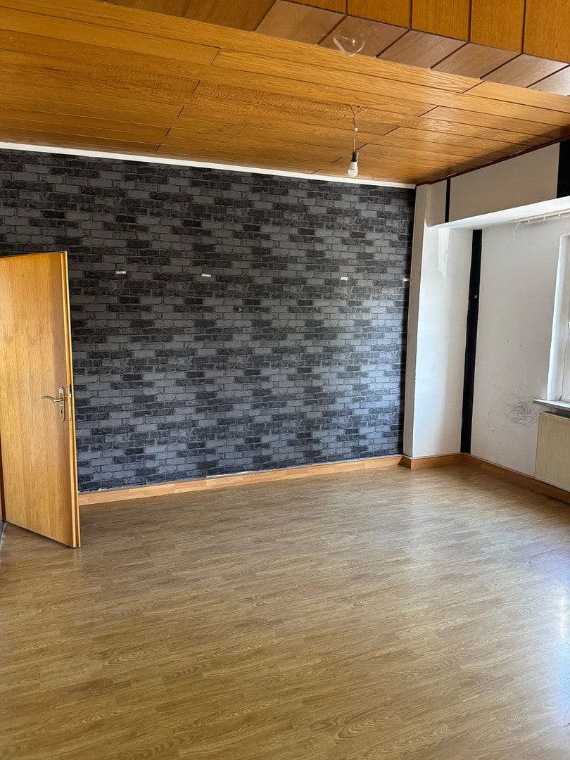 Prenájom bytu 3-izbový 72 m², Ziegelhorststraße 45, Duisburg, Severné Porýnie - Westfálsko Prenájom bytu 3-izbový 72 m², Ziegelhorststraße 45, Duisburg, Severné Porýnie - Westfálsko