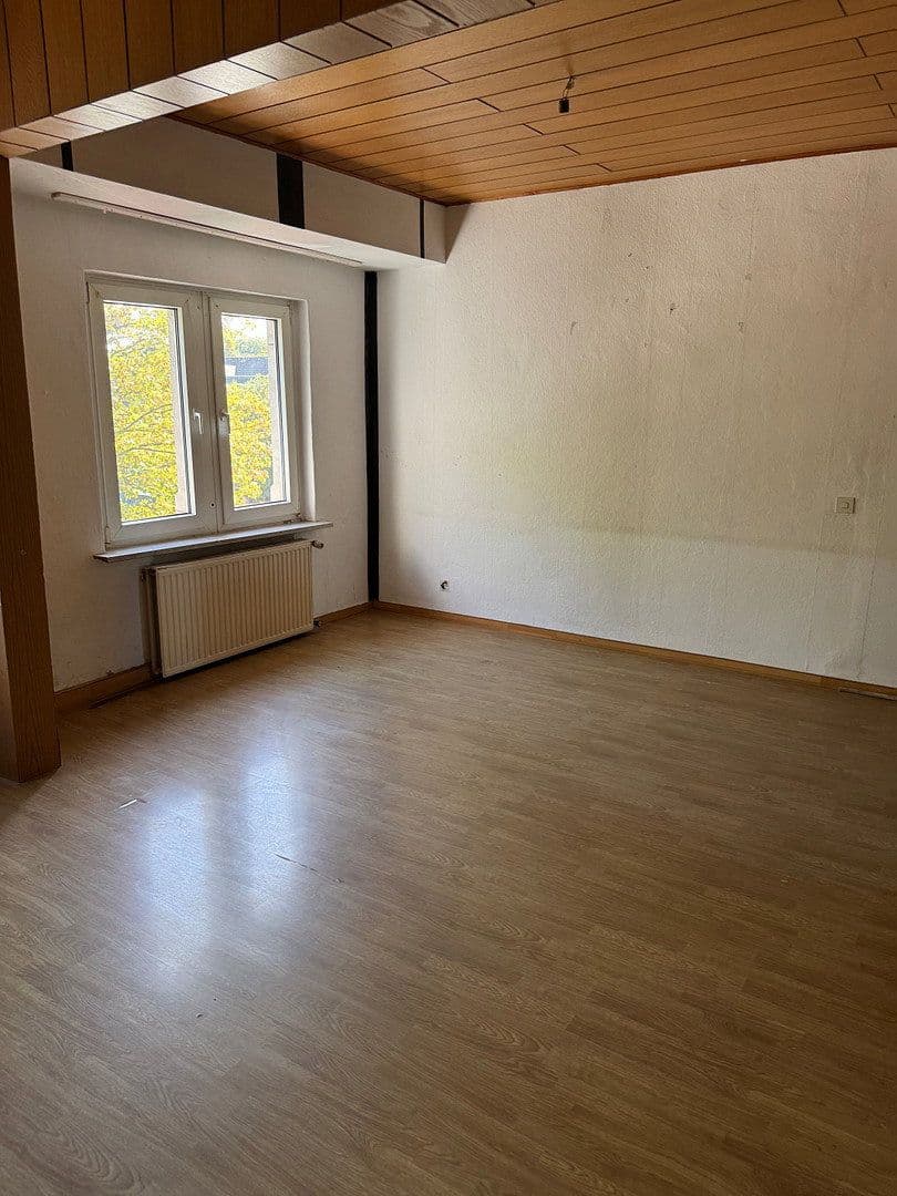 Prenájom bytu 3-izbový 72 m², Ziegelhorststraße 45, Duisburg, Severné Porýnie - Westfálsko Prenájom bytu 3-izbový 72 m², Ziegelhorststraße 45, Duisburg, Severné Porýnie - Westfálsko