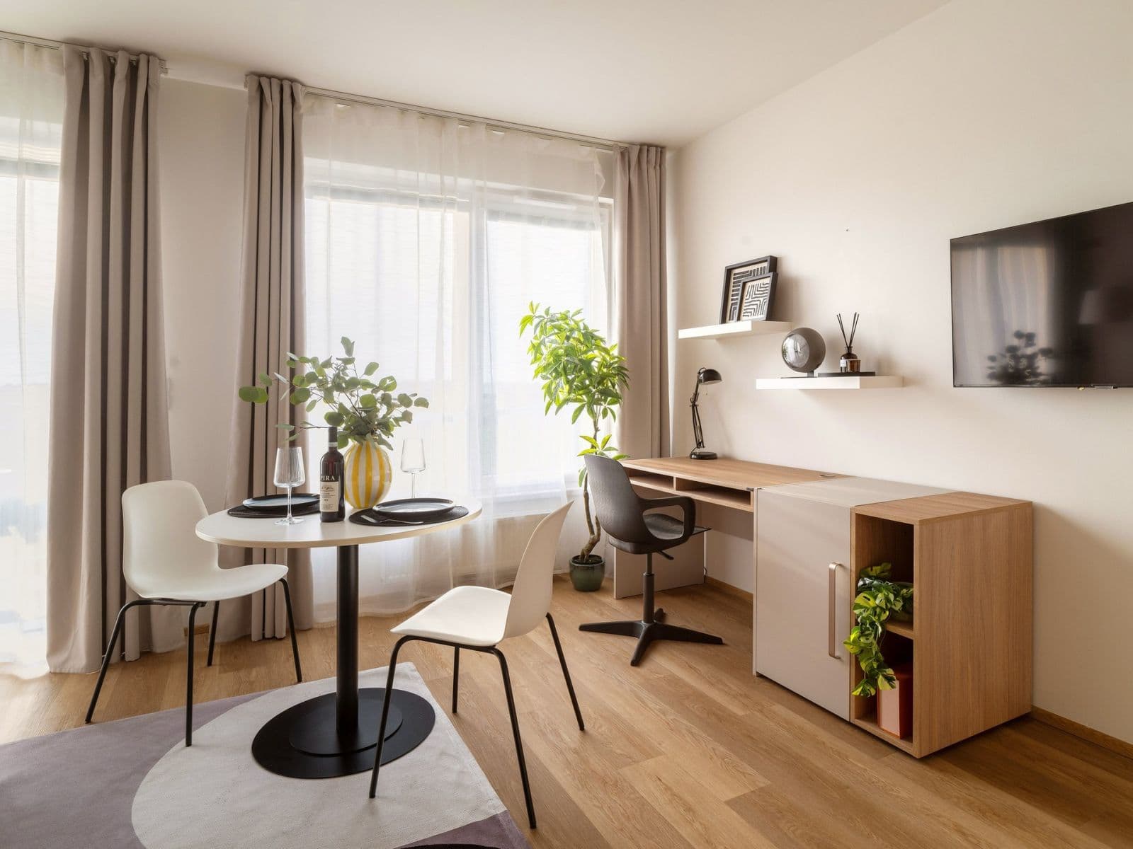 Prenájom bytu 1-izbový 40 m², Františka Kováříka, Plzeň, Plzeňský kraj Prenájom bytu 1-izbový 40 m², Františka Kováříka, Plzeň, Plzeňský kraj