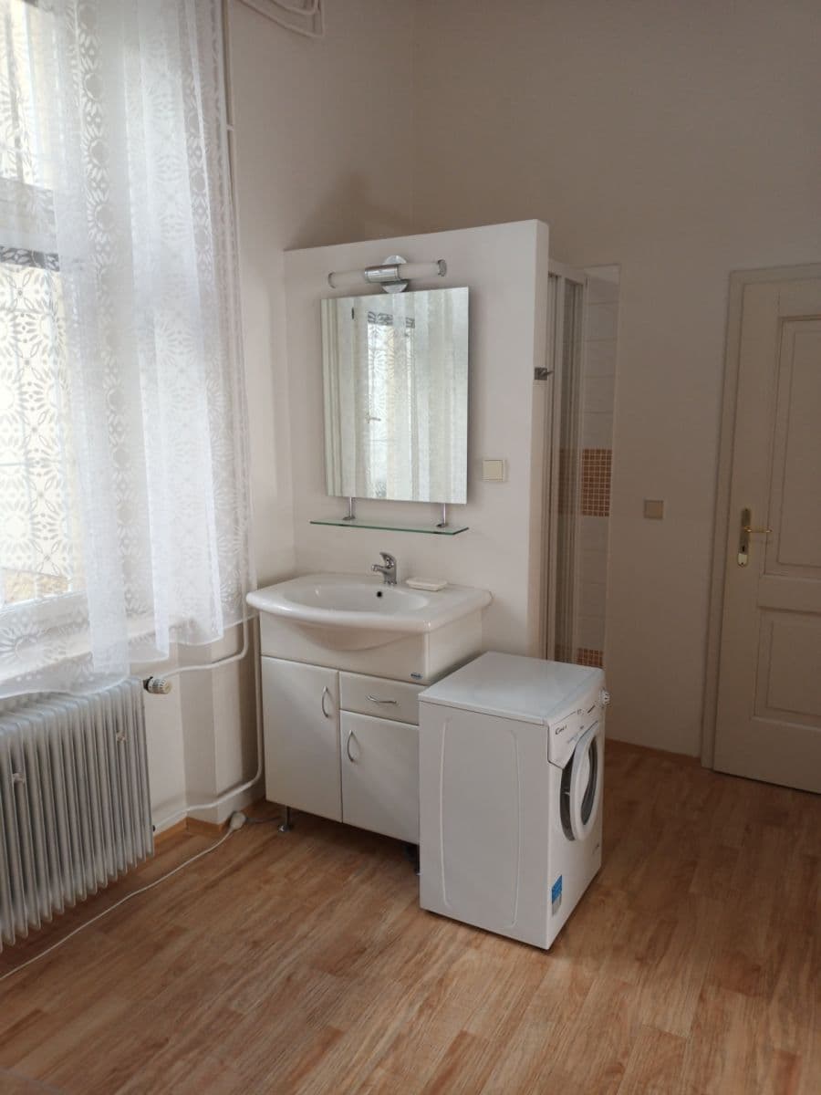 Prenájom bytu 2-izbový 34 m², Na Petynce, Praha, Praha Prenájom bytu 2-izbový 34 m², Na Petynce, Praha, Praha