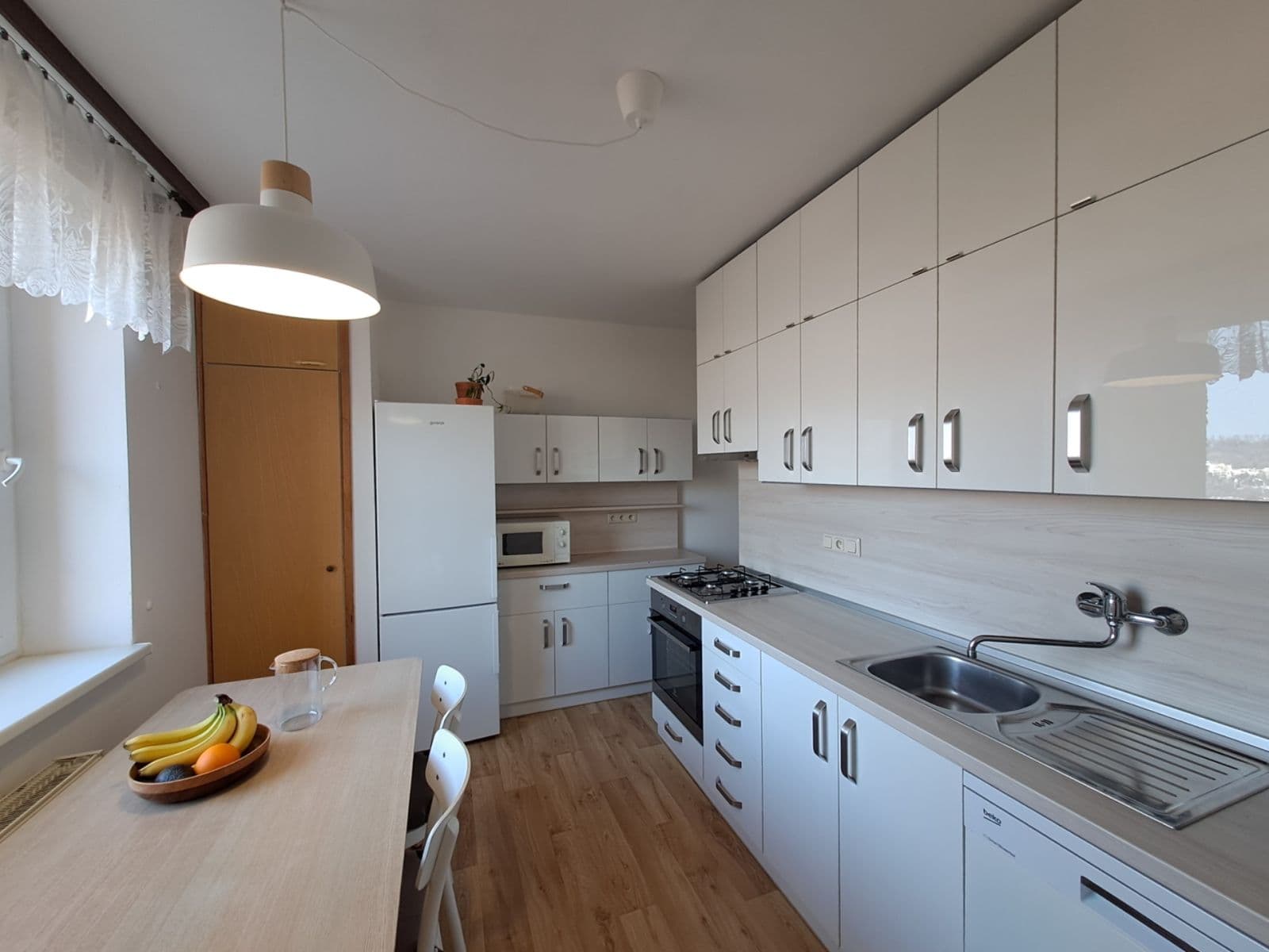 Prenájom bytu 3-izbový 72 m², Na Stárce, Praha, Praha Prenájom bytu 3-izbový 72 m², Na Stárce, Praha, Praha