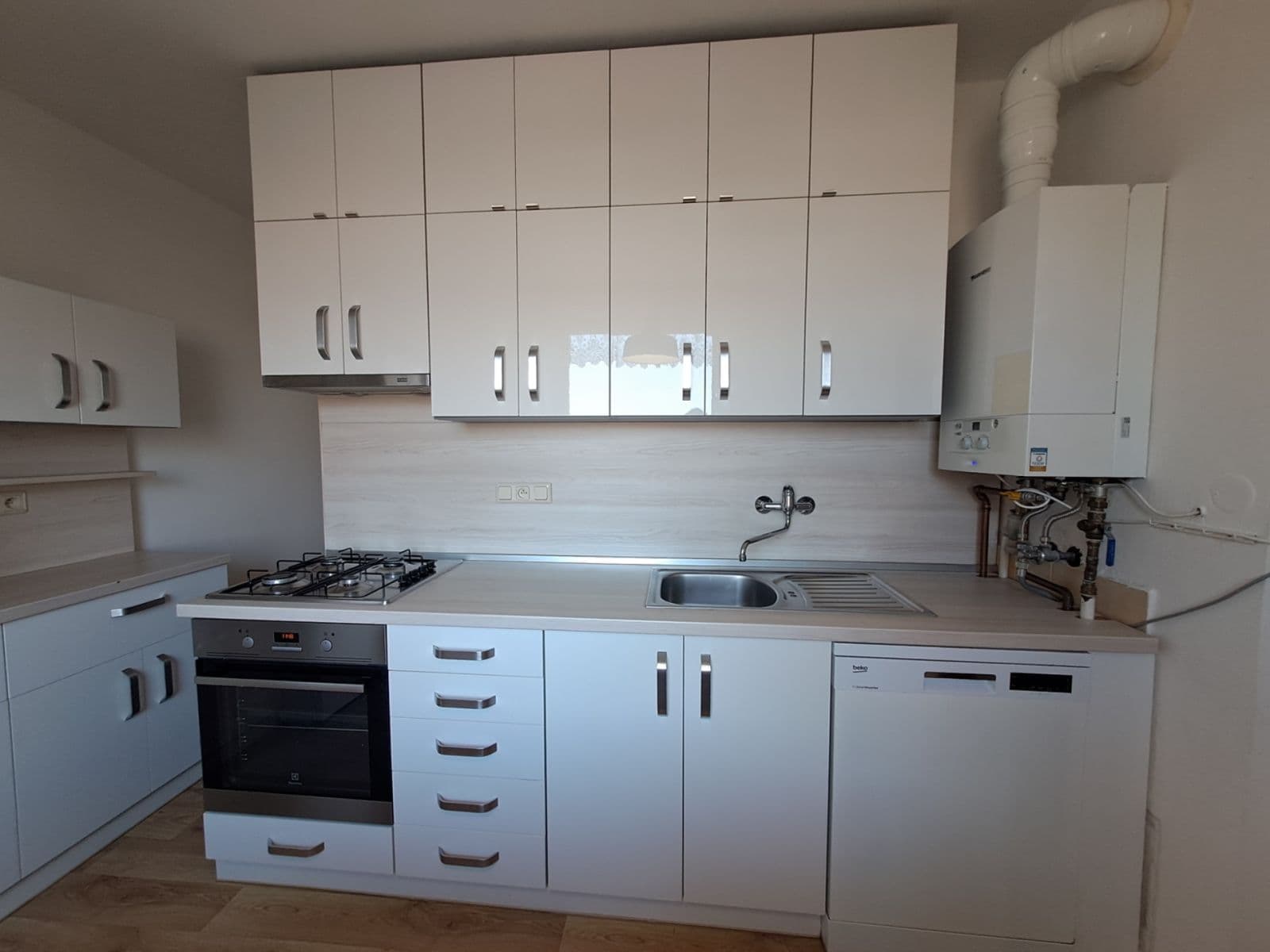 Prenájom bytu 3-izbový 72 m², Na Stárce, Praha, Praha Prenájom bytu 3-izbový 72 m², Na Stárce, Praha, Praha