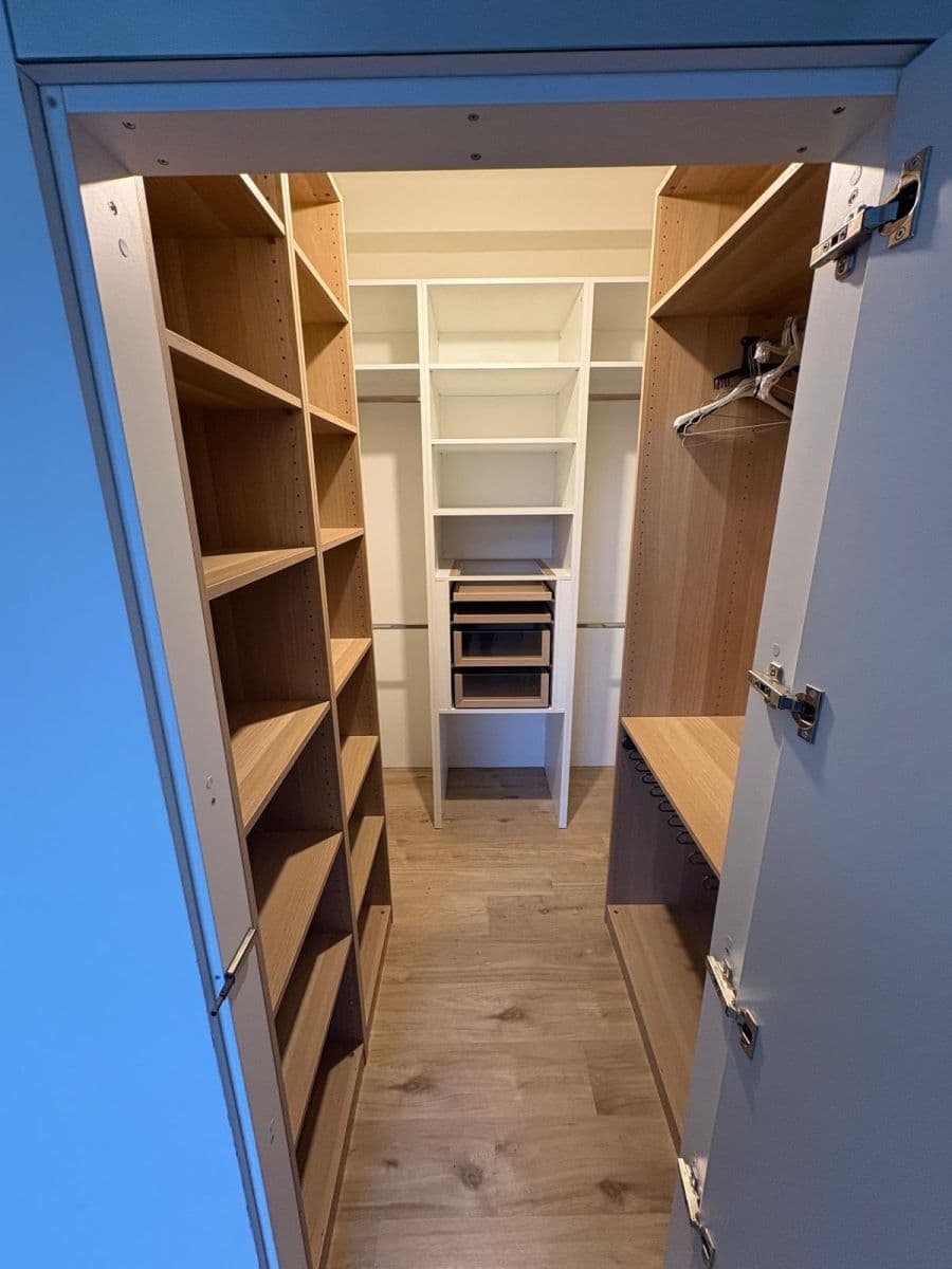 Prenájom bytu 2-izbový 45 m², Evropská, Praha, Praha Prenájom bytu 2-izbový 45 m², Evropská, Praha, Praha