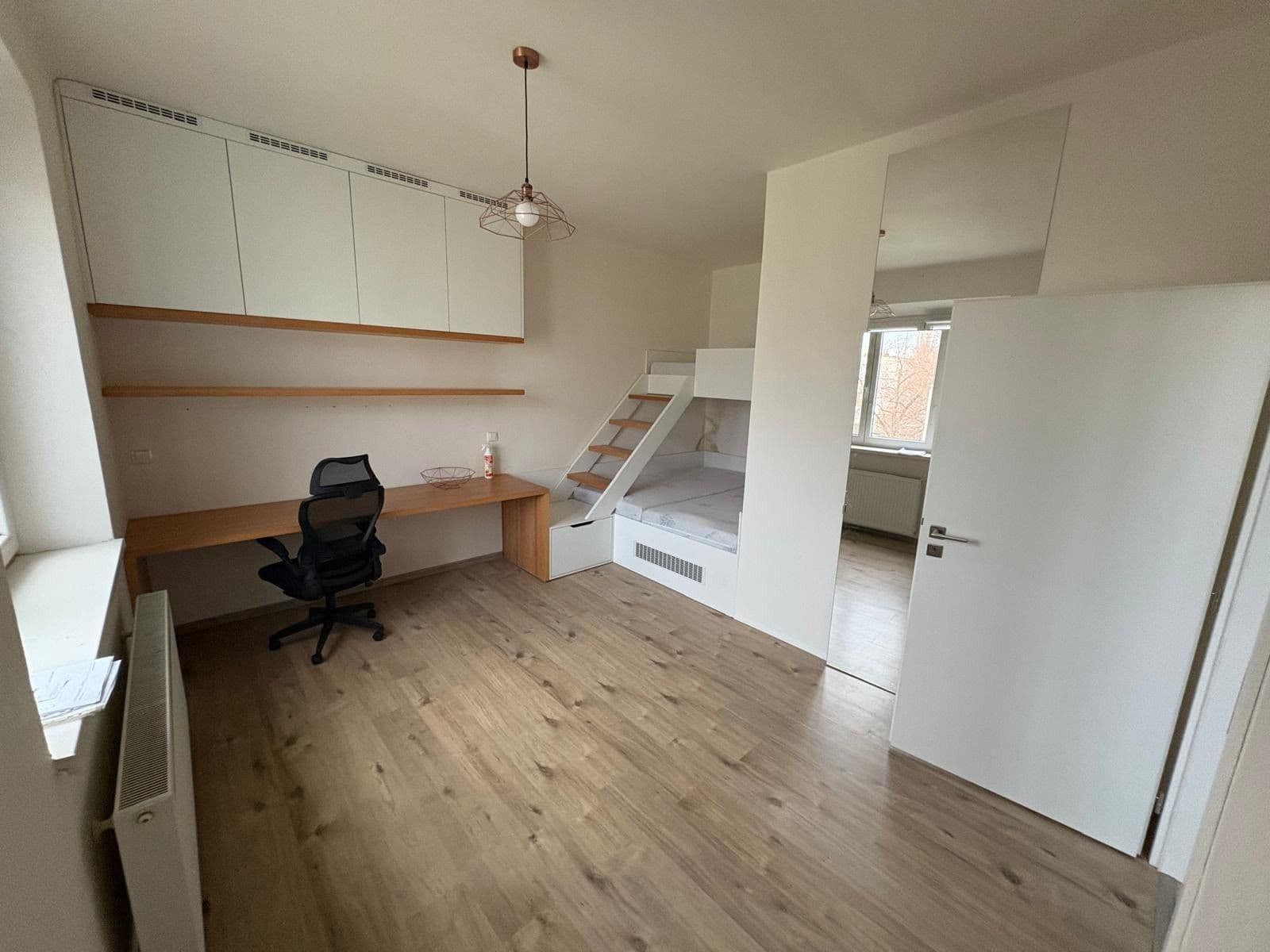 Prenájom bytu 2-izbový 45 m², Evropská, Praha, Praha Prenájom bytu 2-izbový 45 m², Evropská, Praha, Praha