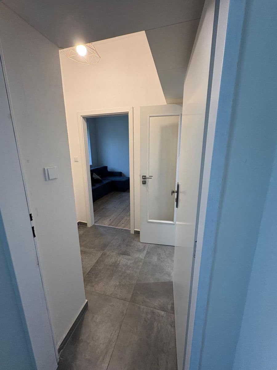 Prenájom bytu 2-izbový 45 m², Evropská, Praha, Praha Prenájom bytu 2-izbový 45 m², Evropská, Praha, Praha