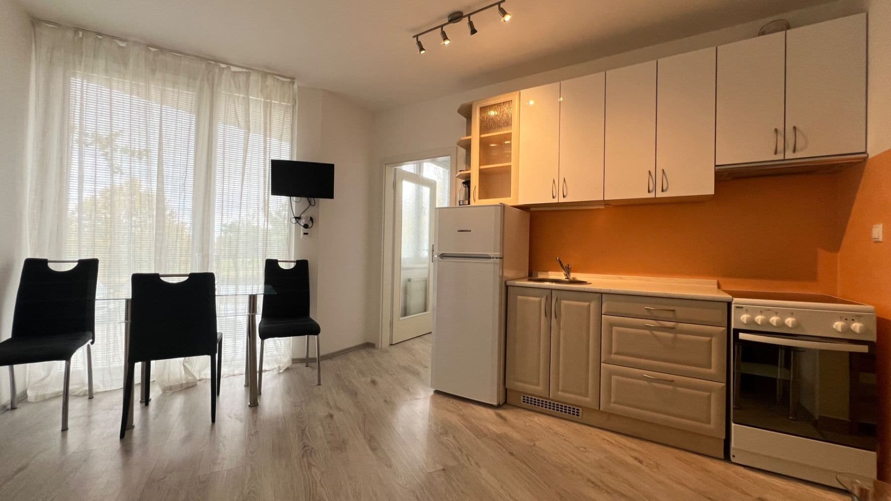 Prenájom bytu 2-izbový 30 m², Chotěšovská, Praha, Praha Prenájom bytu 2-izbový 30 m², Chotěšovská, Praha, Praha