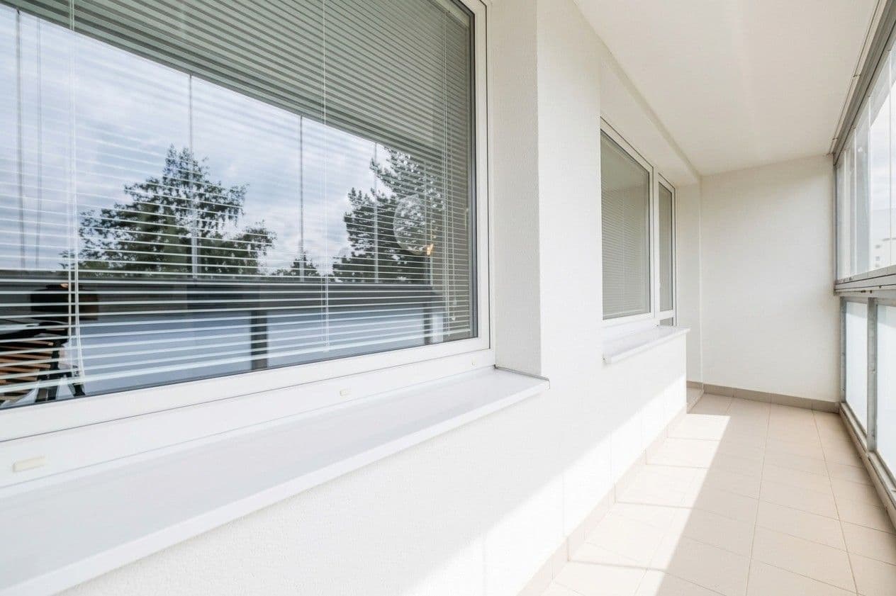 Prenájom bytu 3-izbový 75 m², Jažlovická, Praha, Praha Prenájom bytu 3-izbový 75 m², Jažlovická, Praha, Praha