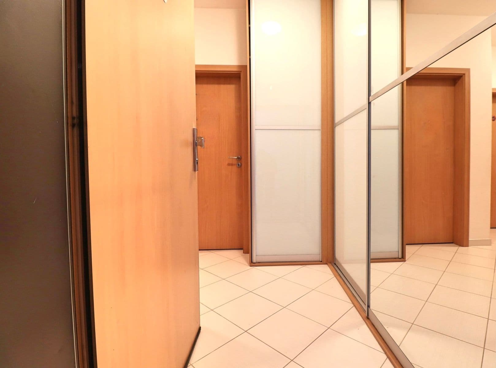 Prenájom bytu 2-izbový 45 m², Zakšínská, Praha, Praha Prenájom bytu 2-izbový 45 m², Zakšínská, Praha, Praha