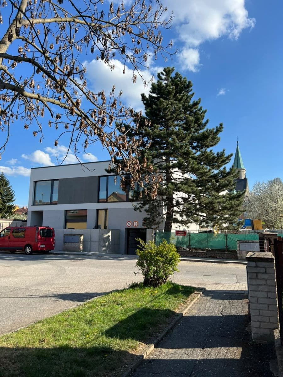 Prenájom bytu 1-izbový 45 m², Cukerní, Praha, Praha Prenájom bytu 1-izbový 45 m², Cukerní, Praha, Praha