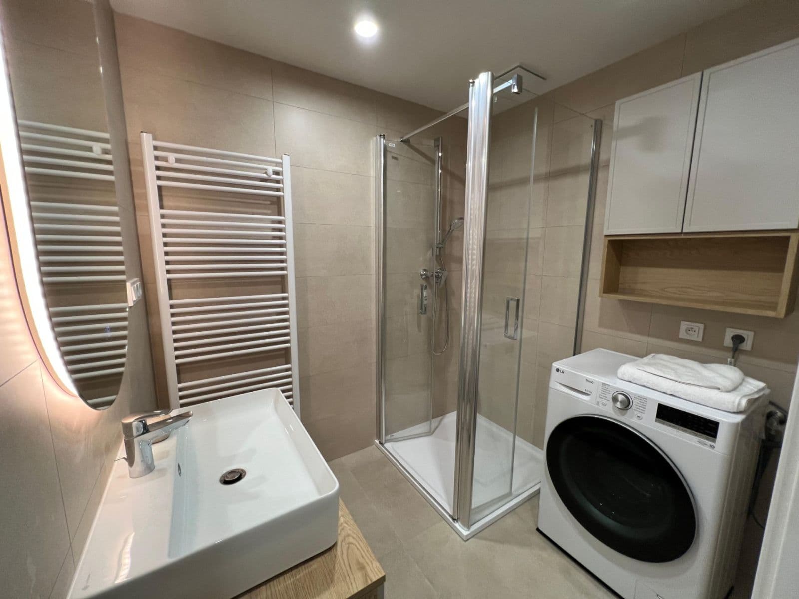 Prenájom bytu 1-izbový 45 m², Cukerní, Praha, Praha Prenájom bytu 1-izbový 45 m², Cukerní, Praha, Praha