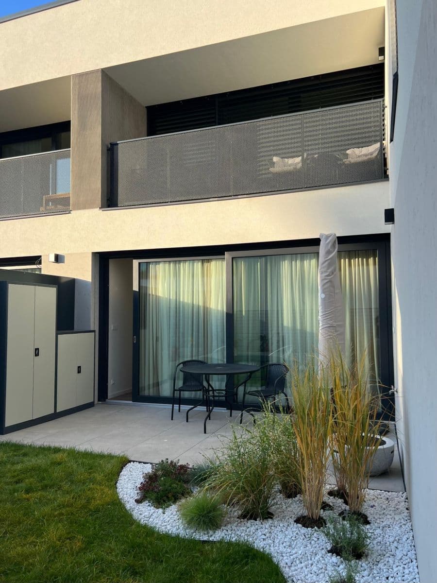 Prenájom bytu 1-izbový 45 m², Cukerní, Praha, Praha Prenájom bytu 1-izbový 45 m², Cukerní, Praha, Praha