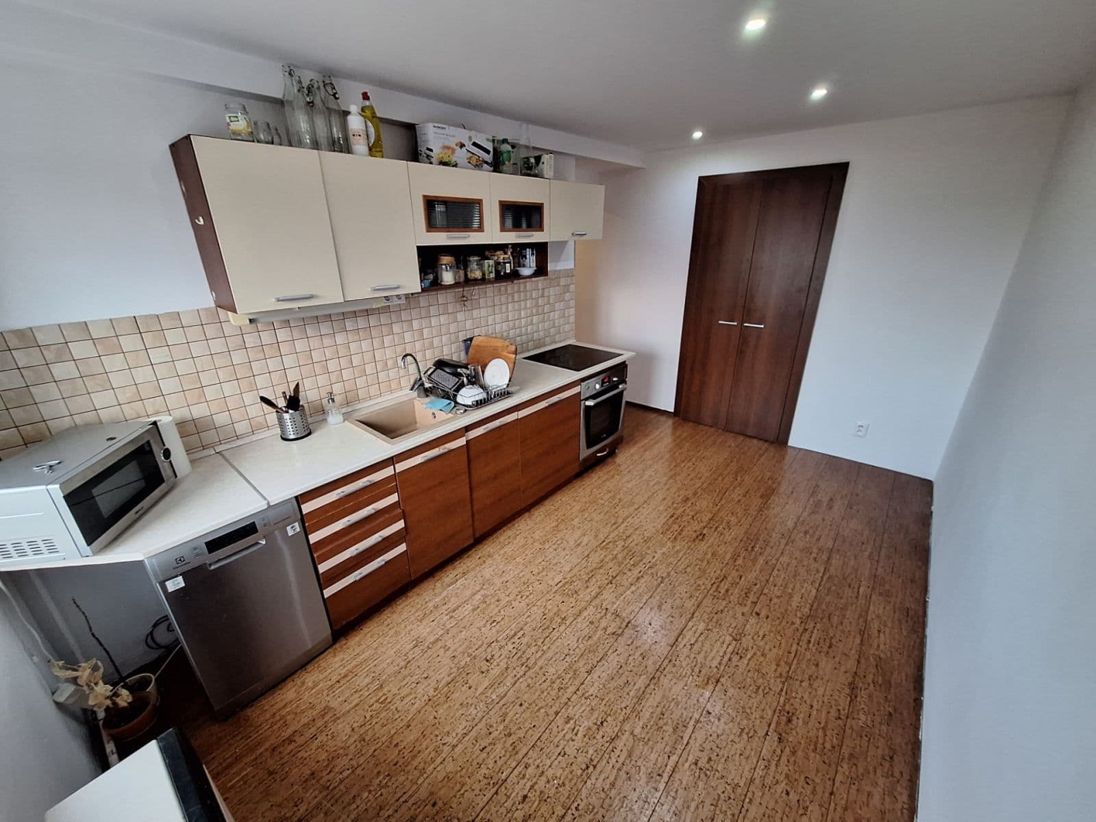 Predaj bytu 2-izbový 66 m², Železničná, Senica, Trnavský kraj Predaj bytu 2-izbový 66 m², Železničná, Senica, Trnavský kraj