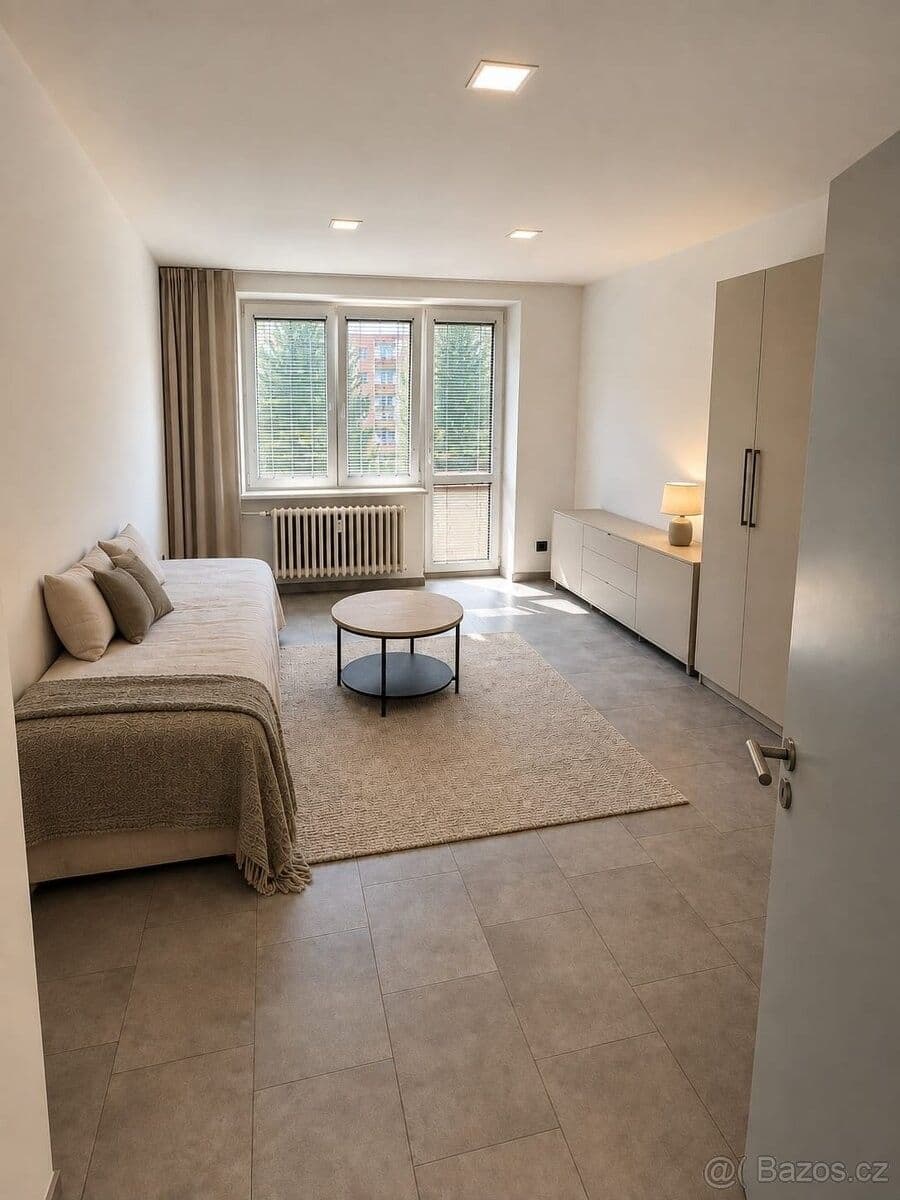 Prenájom bytu 2-izbový 54 m², Dukelská, Třinec, Moravskoslezský kraj Prenájom bytu 2-izbový 54 m², Dukelská, Třinec, Moravskoslezský kraj