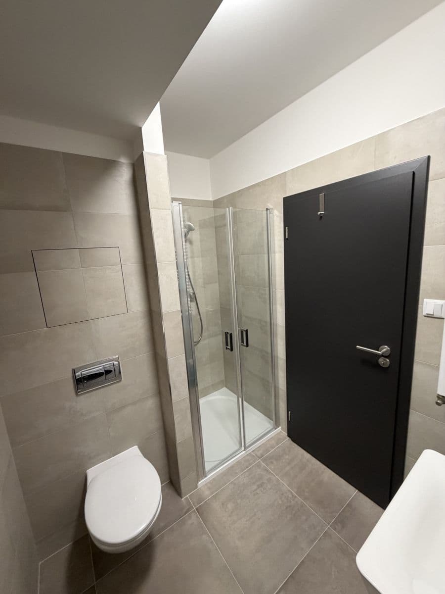 Prenájom bytu 1-izbový 36 m², Gerstelova, Praha, Praha Prenájom bytu 1-izbový 36 m², Gerstelova, Praha, Praha