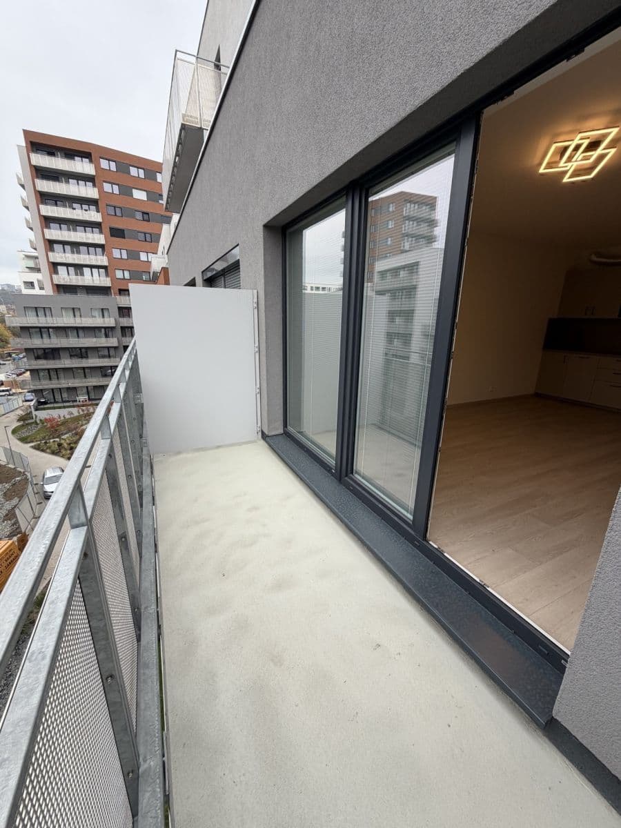 Prenájom bytu 1-izbový 36 m², Gerstelova, Praha, Praha Prenájom bytu 1-izbový 36 m², Gerstelova, Praha, Praha