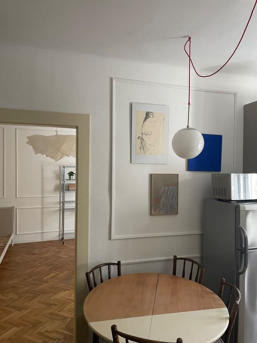 Prenájom bytu 2-izbový 45 m², Bukureštská, Bratislava - mestská časť Staré Mesto, Bratislavský kraj Prenájom bytu 2-izbový 45 m², Bukureštská, Bratislava - mestská časť Staré Mesto, Bratislavský kraj